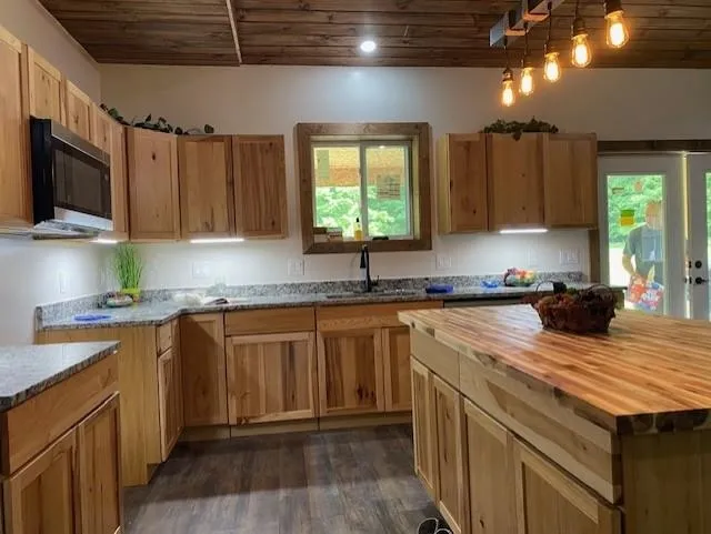 802 W 4 ROAD Hanover Township, MI 49690