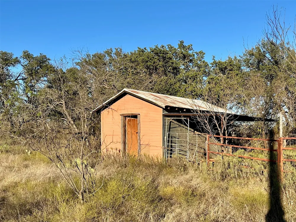 2300 Fm 590 S Zephyr, TX 76890