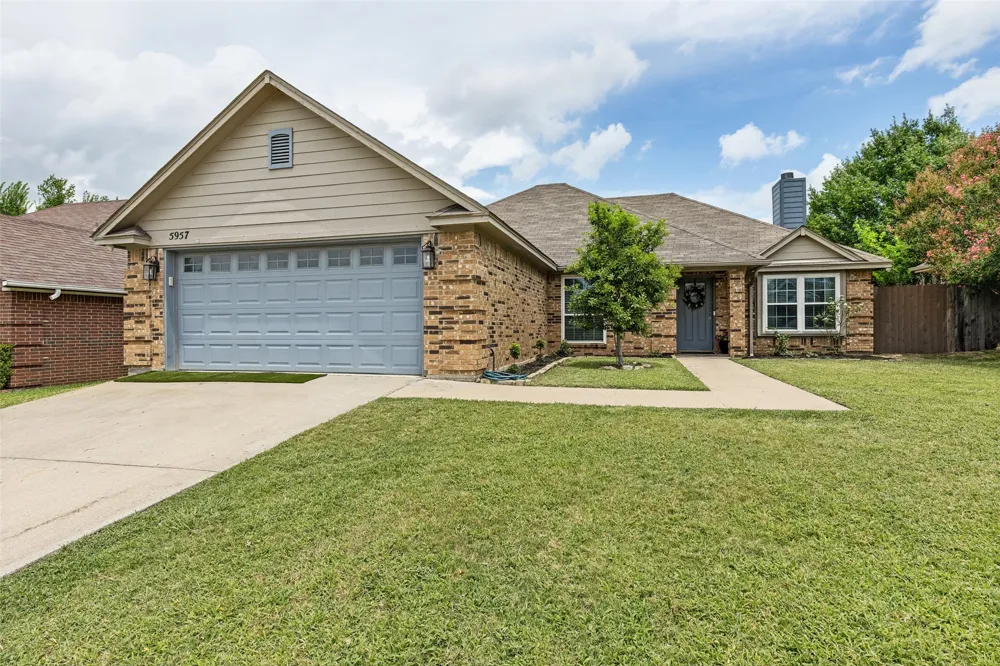 5957 Sundown Drive Watauga, TX 76148