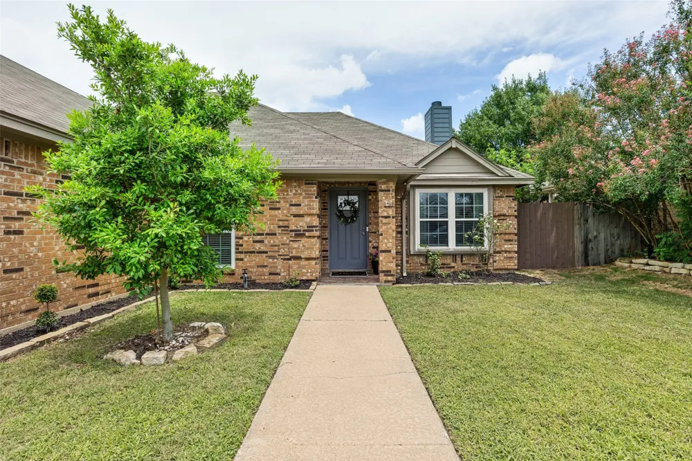 5957 Sundown Drive Watauga, TX 76148