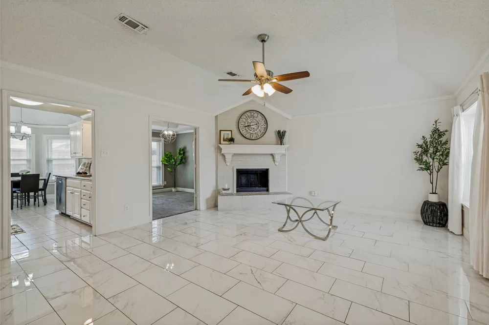 5957 Sundown Drive Watauga, TX 76148