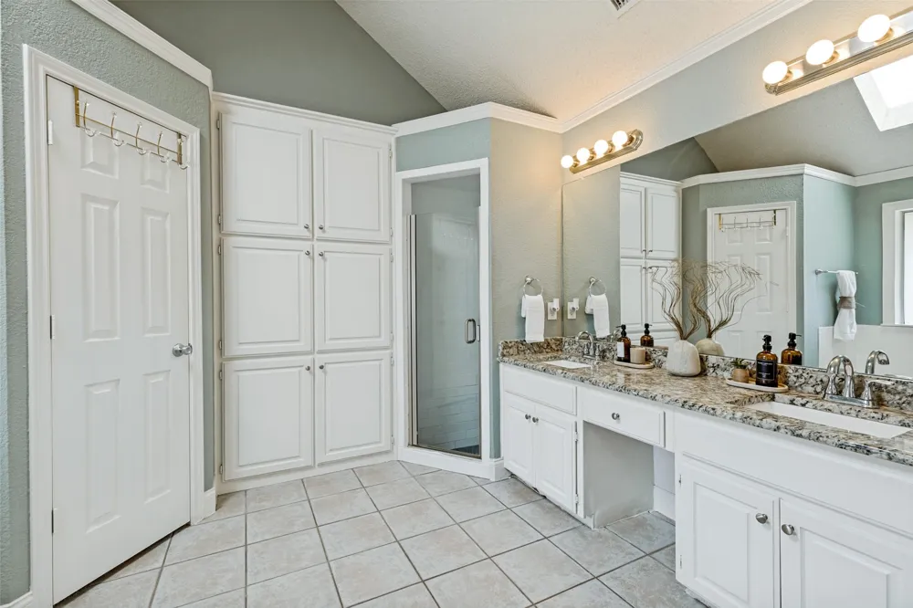 5957 Sundown Drive Watauga, TX 76148