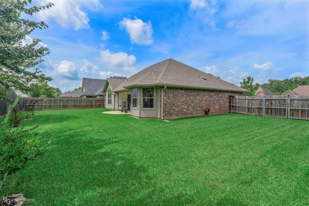 106 Lola Circle Benton, LA 71006