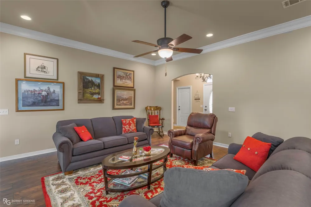 106 Lola Circle Benton, LA 71006