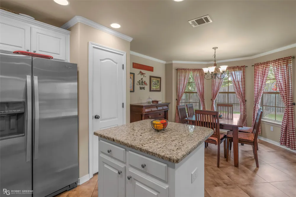106 Lola Circle Benton, LA 71006