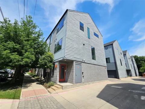 427 W 10th Street #101