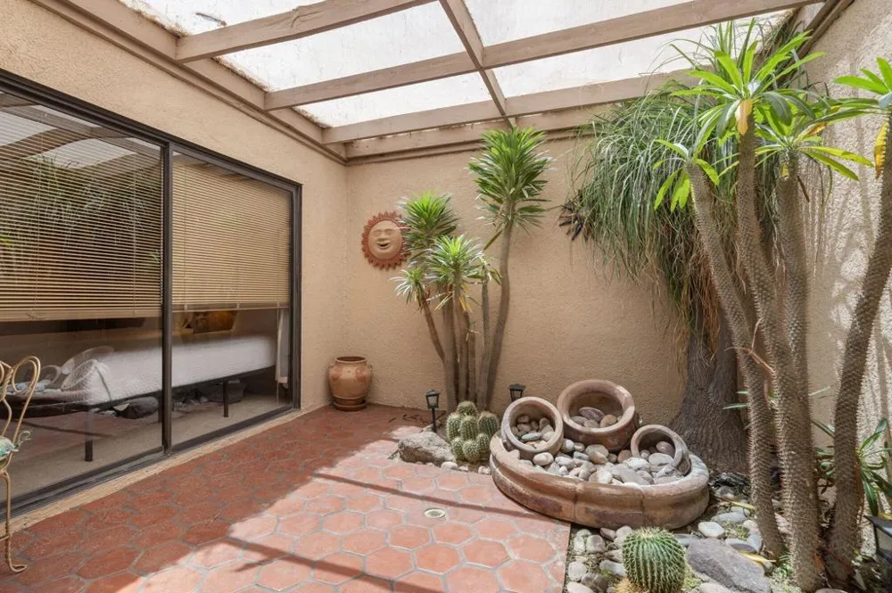 6 Palomas Drive Rancho Mirage, CA 92270