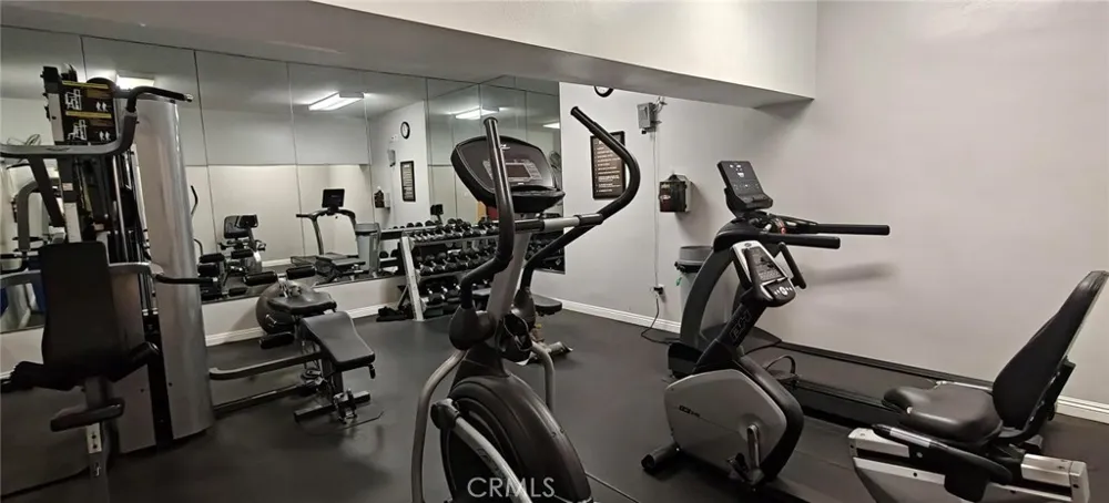 6225 Canterbury #306 Culver City, CA 90230