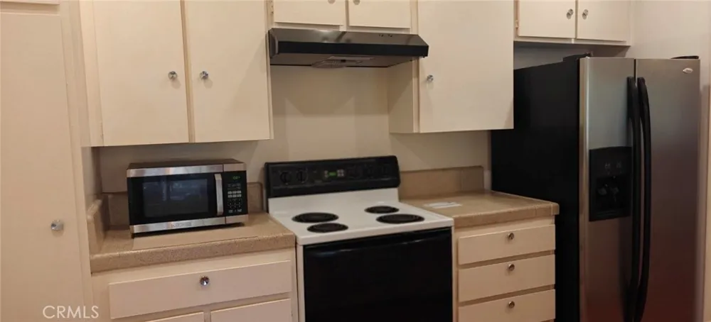 6225 Canterbury #306 Culver City, CA 90230