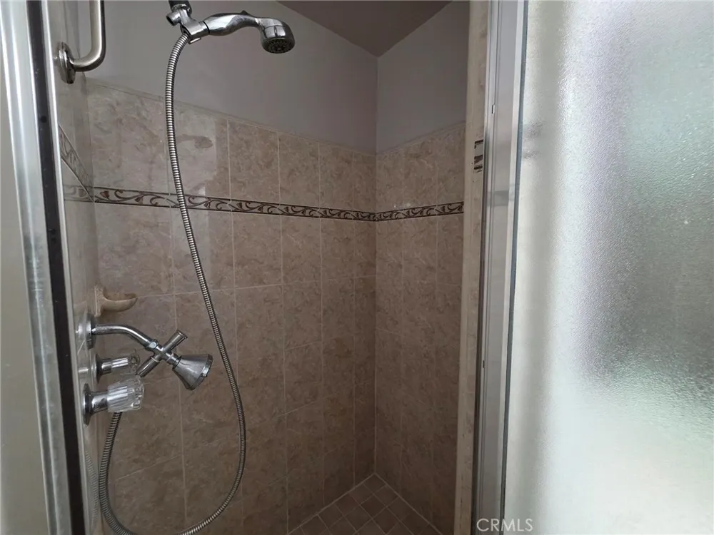 6225 Canterbury #306 Culver City, CA 90230