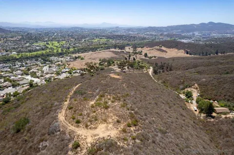 N Twin Oaks Valley Rd