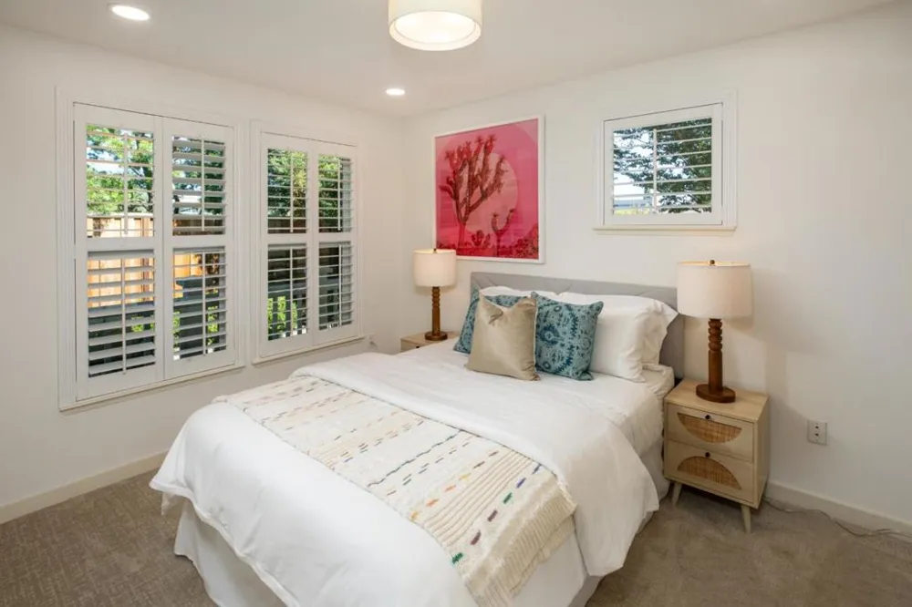 1901 Newbury Drive Mountain View, CA 94043
