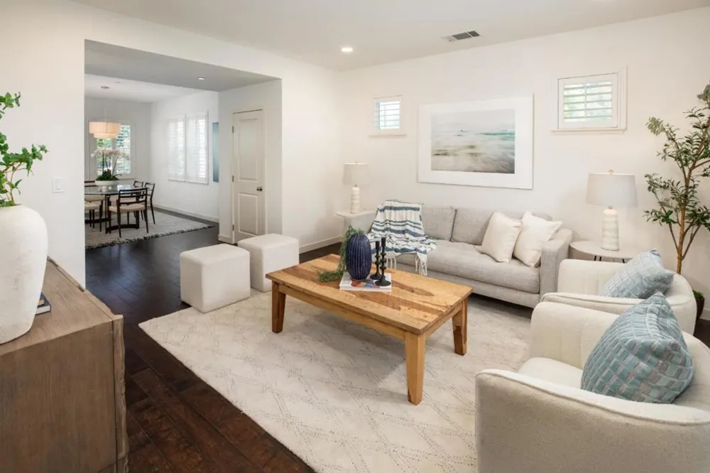 1901 Newbury Drive Mountain View, CA 94043