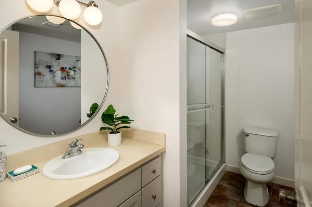 1901 Newbury Drive Mountain View, CA 94043