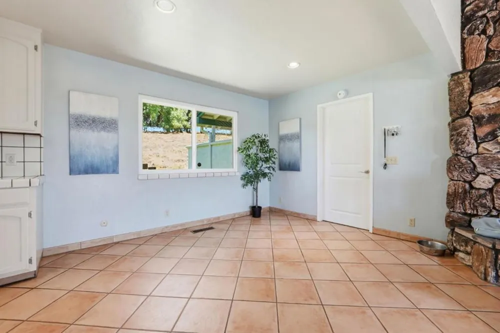 14160 Lesley Lane San Martin, CA 95046