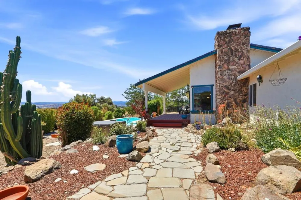 14160 Lesley Lane San Martin, CA 95046