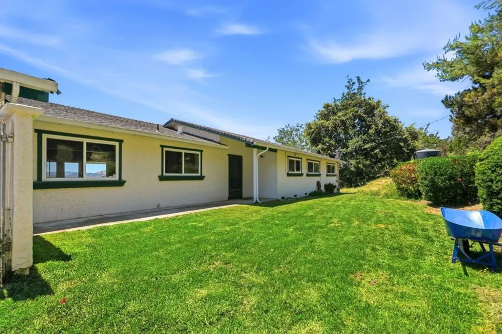 14160 Lesley Lane San Martin, CA 95046