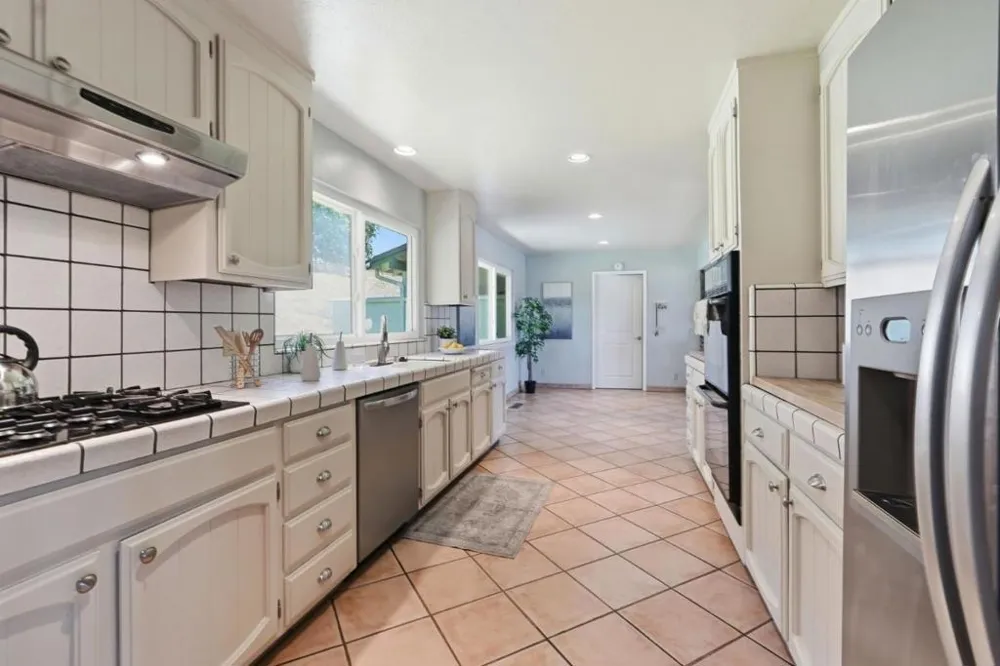 14160 Lesley Lane San Martin, CA 95046