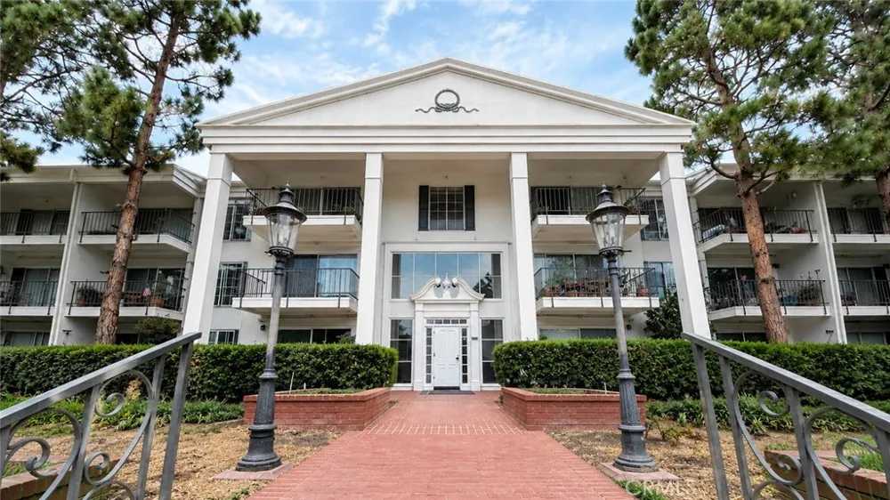 102 Scholz #243 Newport Beach, CA 92663