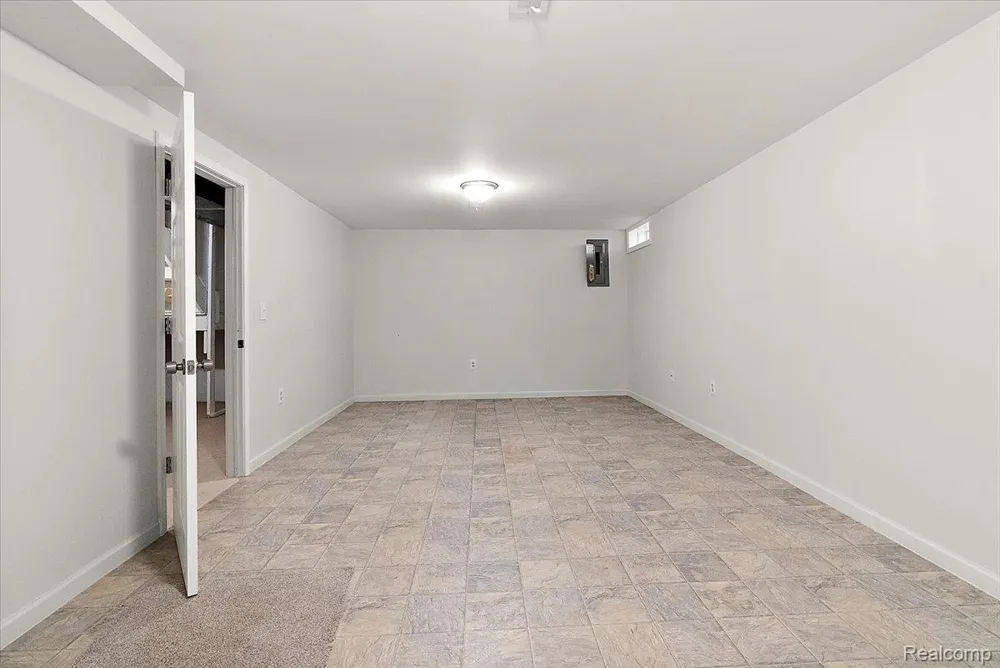 1254 Charleston Court Northville City, MI 48167