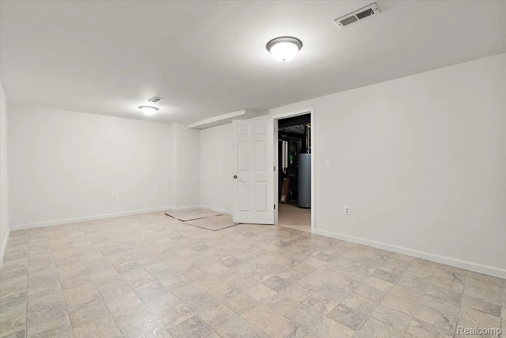 1254 Charleston Court Northville City, MI 48167
