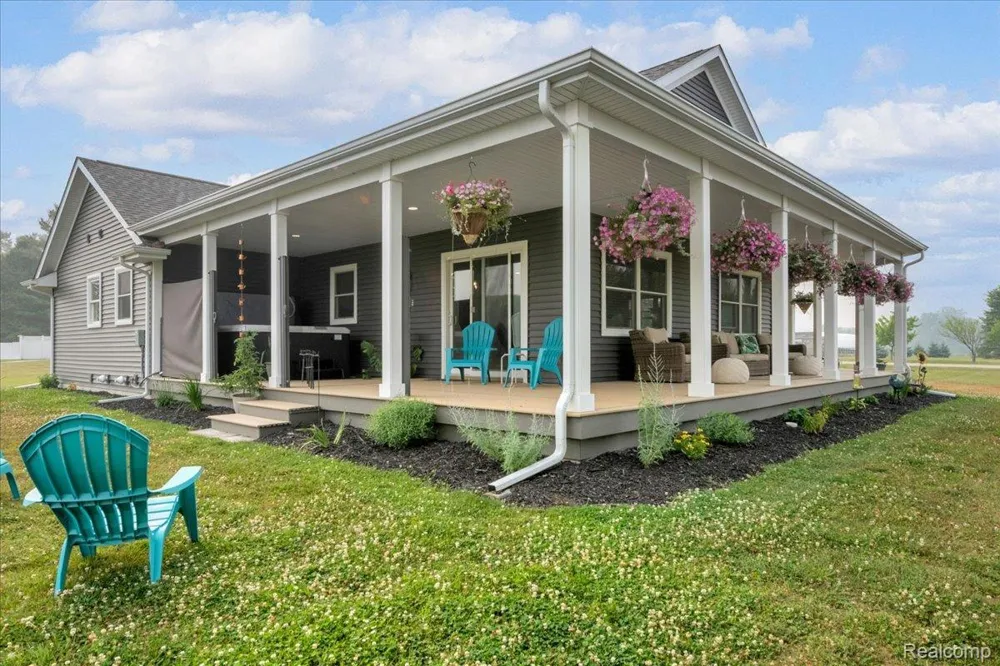 271 E Harrington Road Lexington Township, MI 48422
