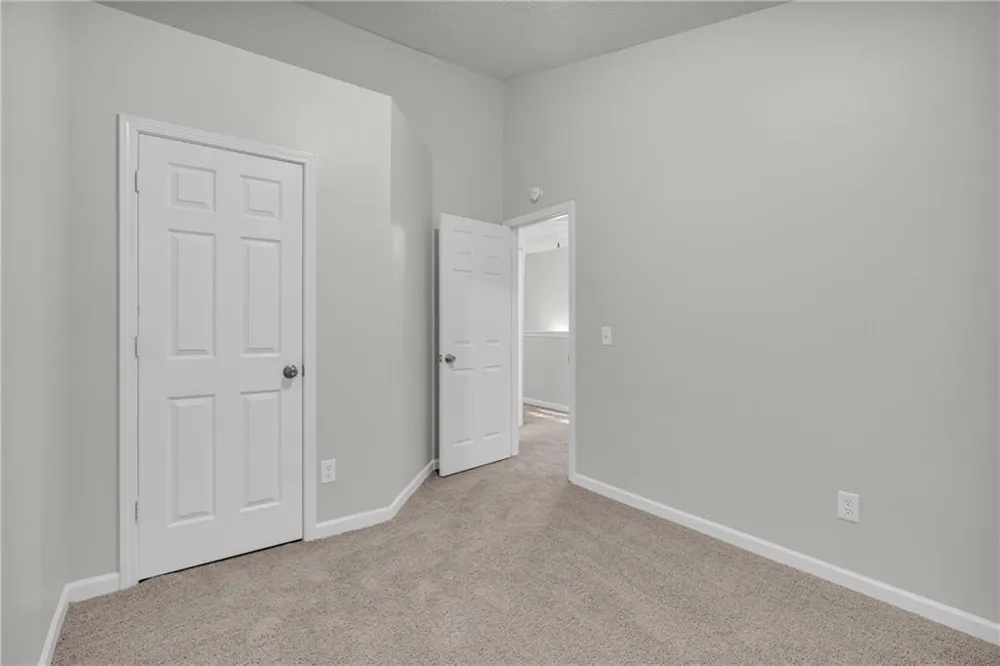 6114 Camden Forrest Drive Riverdale, GA 30296