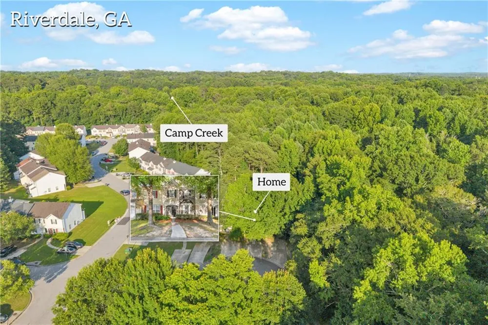 6114 Camden Forrest Drive Riverdale, GA 30296