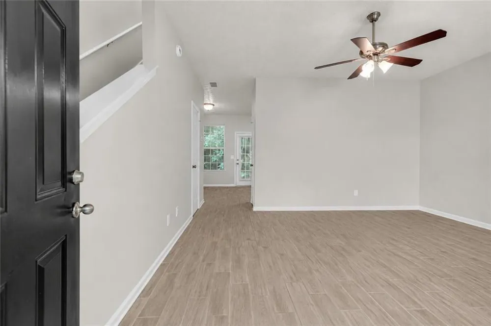 6114 Camden Forrest Drive Riverdale, GA 30296