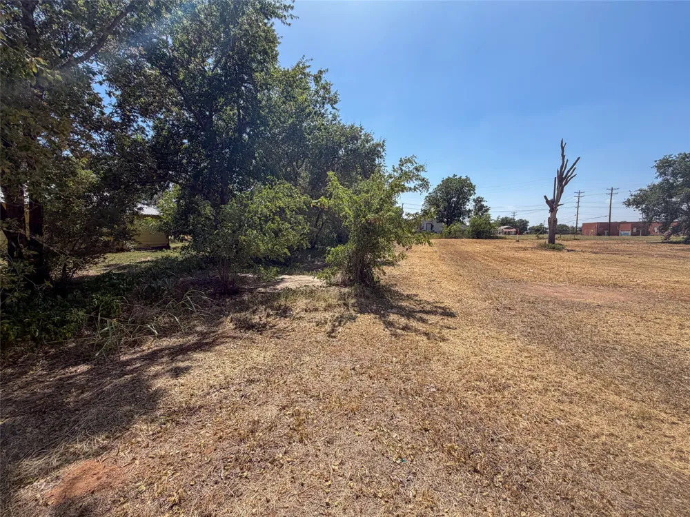 1116 Houston Street Vernon, TX 76384