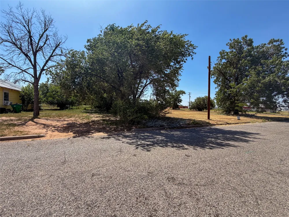 1116 Houston Street Vernon, TX 76384