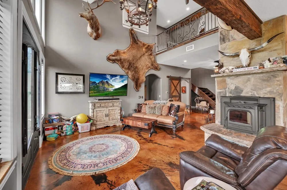 5004 Gholson Road Waco, TX 76705