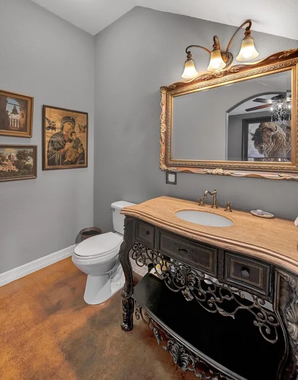 5004 Gholson Road Waco, TX 76705
