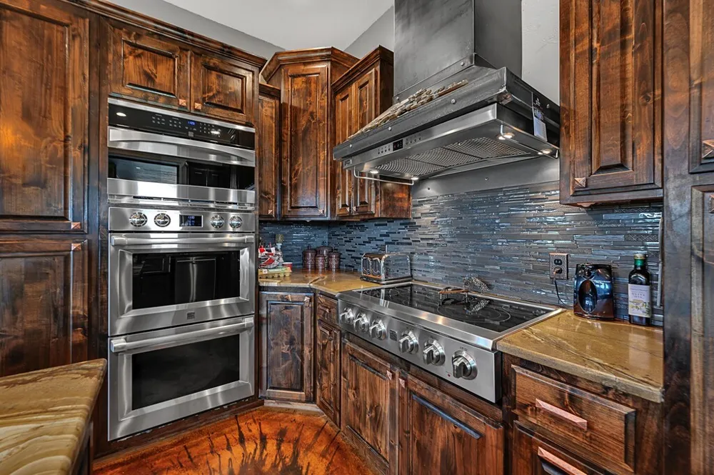 5004 Gholson Road Waco, TX 76705