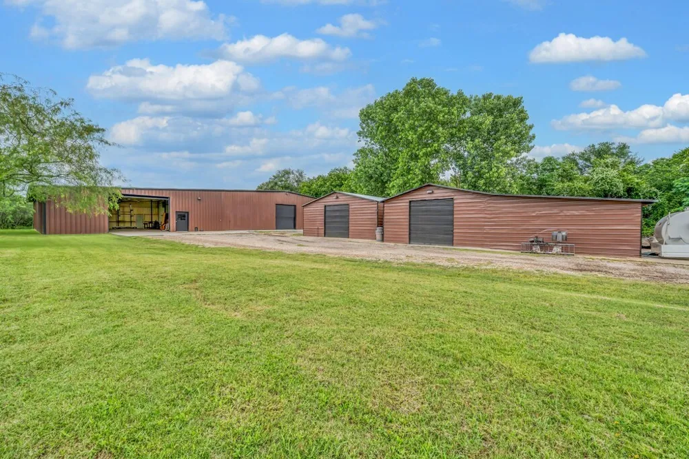 5004 Gholson Road Waco, TX 76705