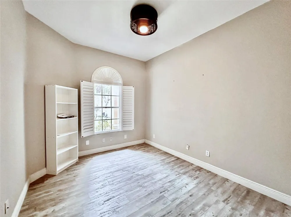 4109 W WHITEWATER AVENUE Weston, FL 33332