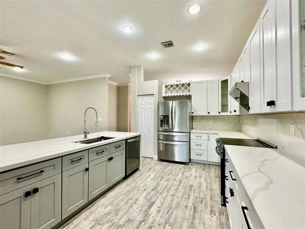 4109 W WHITEWATER AVENUE Weston, FL 33332