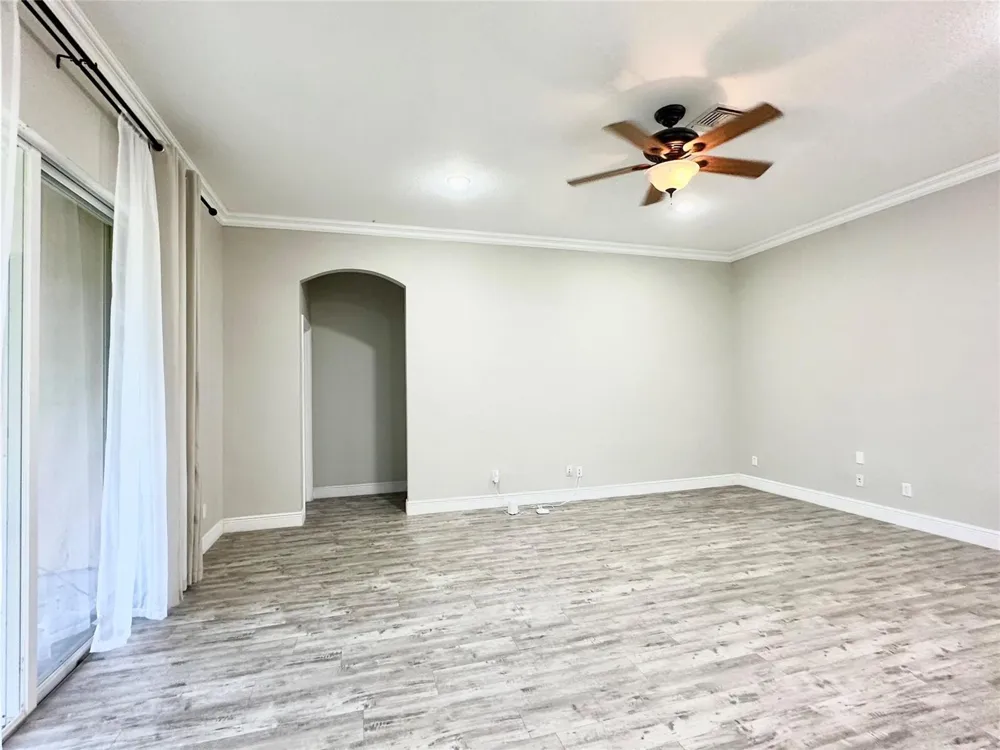 4109 W WHITEWATER AVENUE Weston, FL 33332