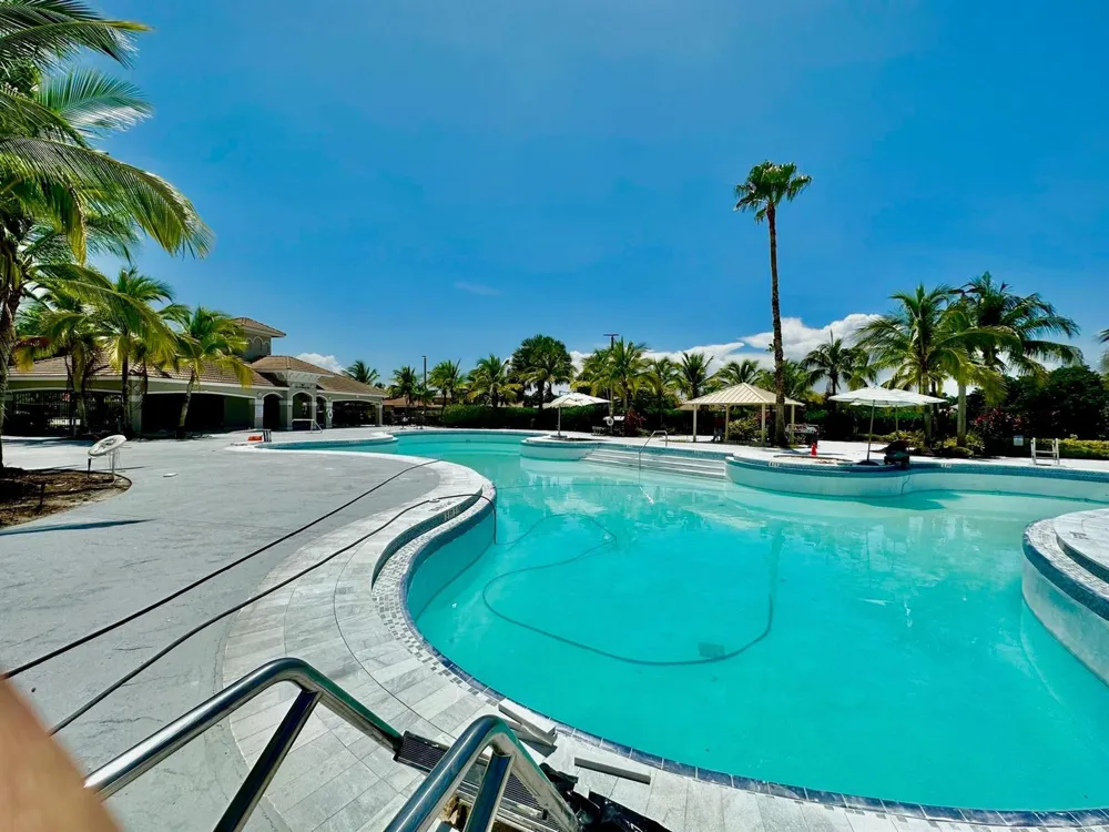 4109 W WHITEWATER AVENUE Weston, FL 33332
