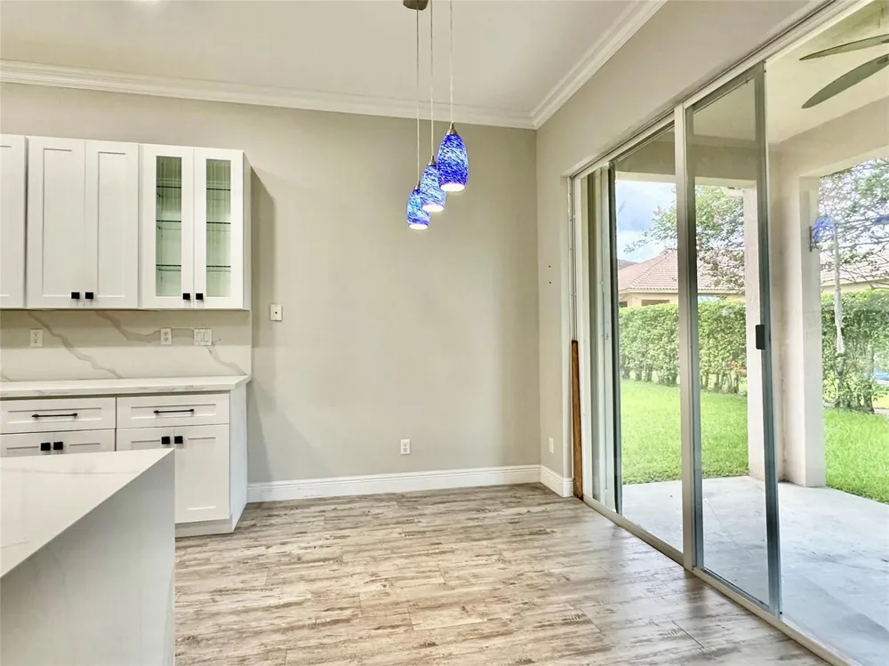 4109 W WHITEWATER AVENUE Weston, FL 33332