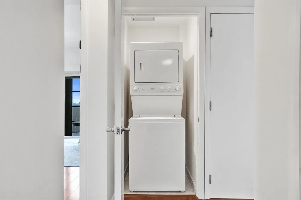 2409 OCEAN BOULEVARD #626 Fort Lauderdale, FL 33305
