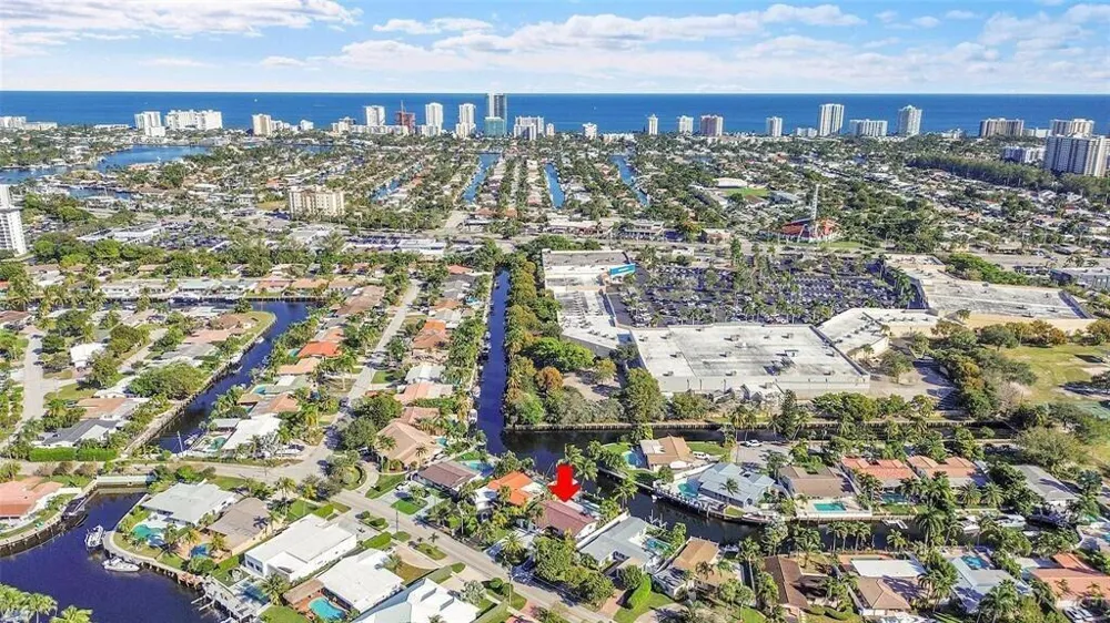 1080 SE 9TH AVENUE Pompano Beach, FL 33060