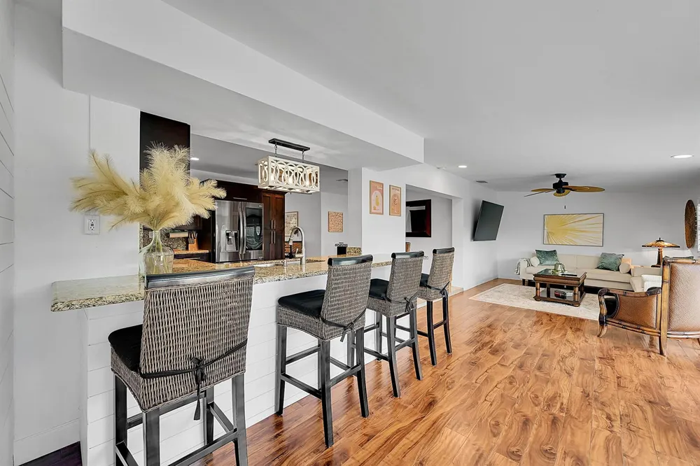 1080 SE 9TH AVENUE Pompano Beach, FL 33060