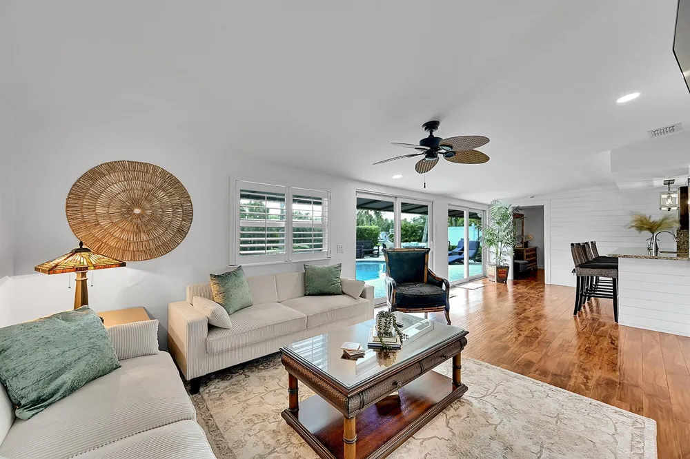 1080 SE 9TH AVENUE Pompano Beach, FL 33060