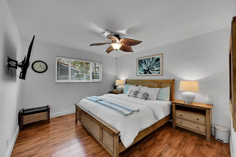 1080 SE 9TH AVENUE Pompano Beach, FL 33060