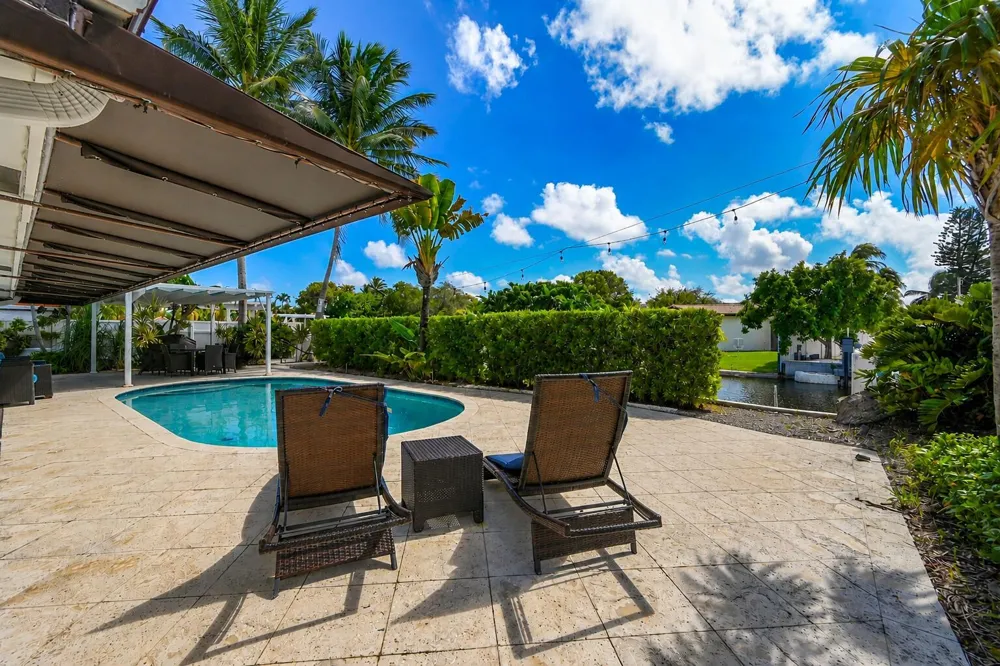 1080 SE 9TH AVENUE Pompano Beach, FL 33060