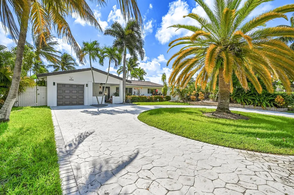 1080 SE 9TH AVENUE Pompano Beach, FL 33060