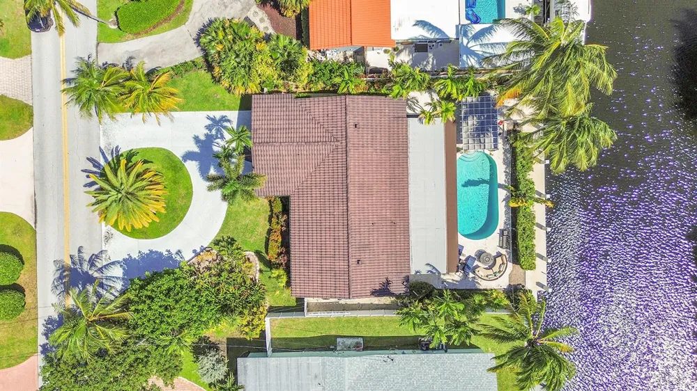 1080 SE 9TH AVENUE Pompano Beach, FL 33060