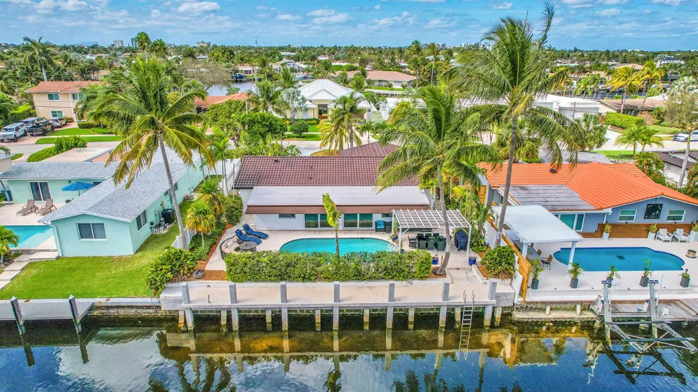1080 SE 9TH AVENUE Pompano Beach, FL 33060