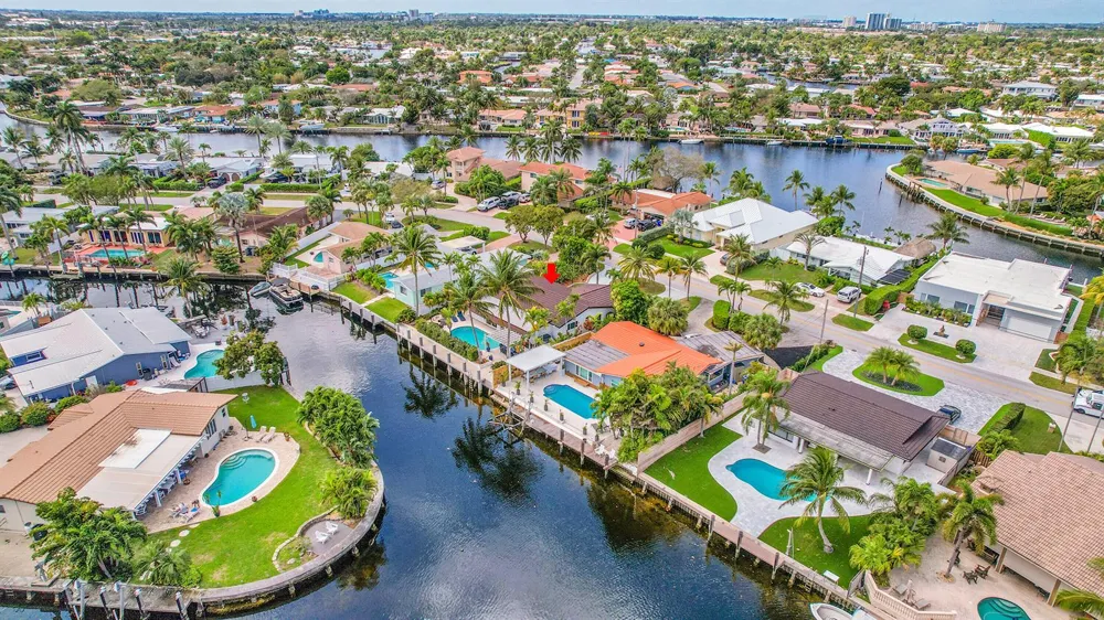 1080 SE 9TH AVENUE Pompano Beach, FL 33060
